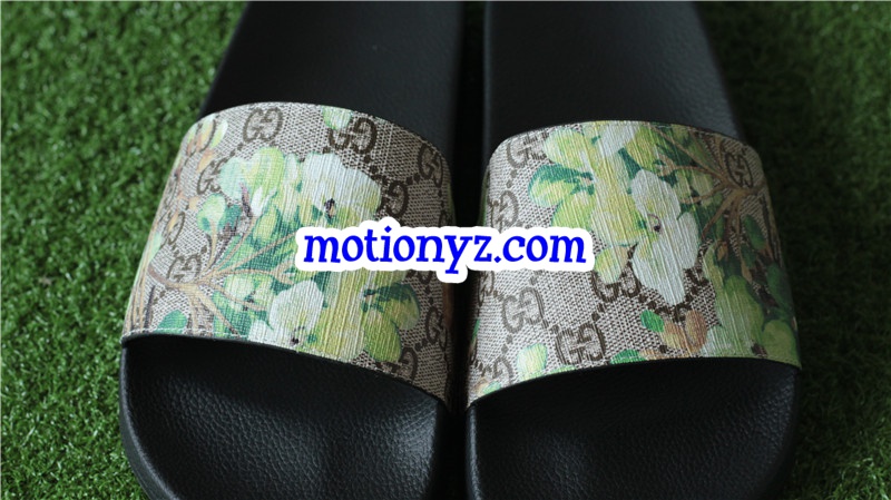 GC Slide Green Flower Pattern